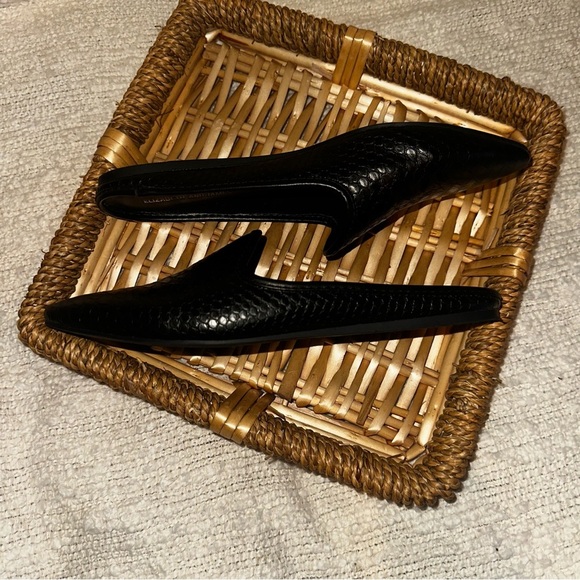 UEC Elizabeth And James Black Python Mule sz 7.5 - Picture 10 of 12
